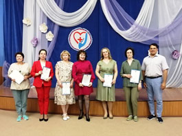  Краснотурьинских медиков поздравили с профессиональным праздником 
