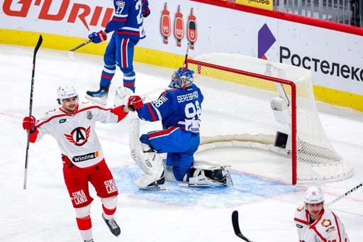  «Автомобилист» обыграл «СКА» в первом матче ¼ финала плей-офф КХЛ 